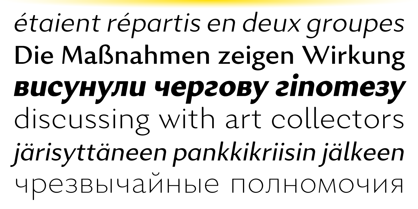 Excentra Pro Ultra Light Italic Font preview