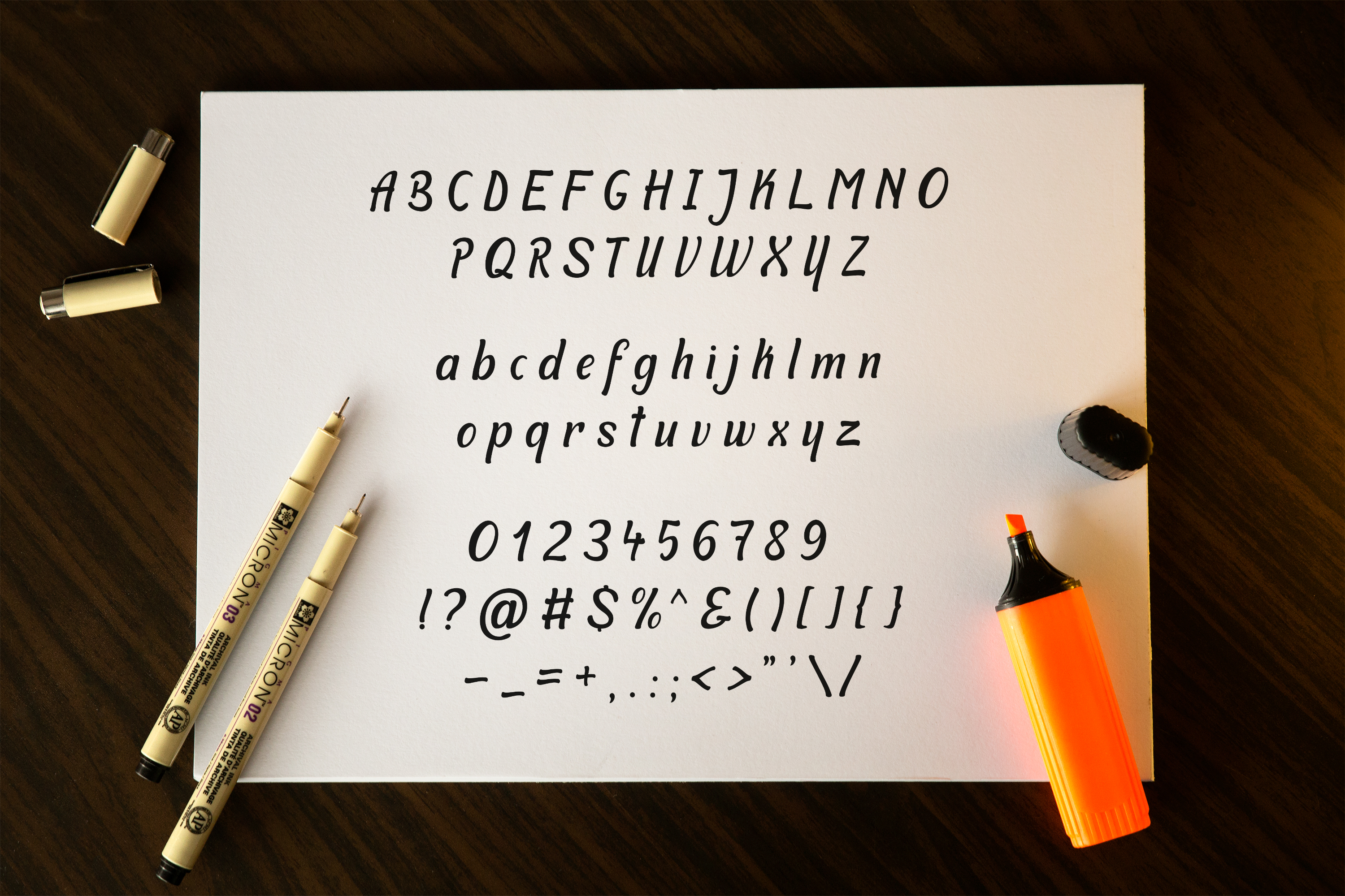 Symphony Italic Font preview