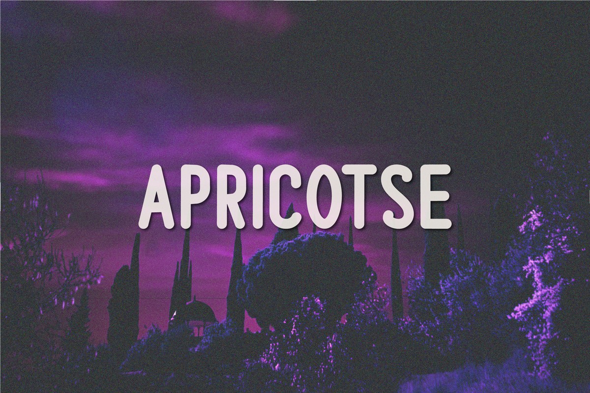 Apricotse Font preview