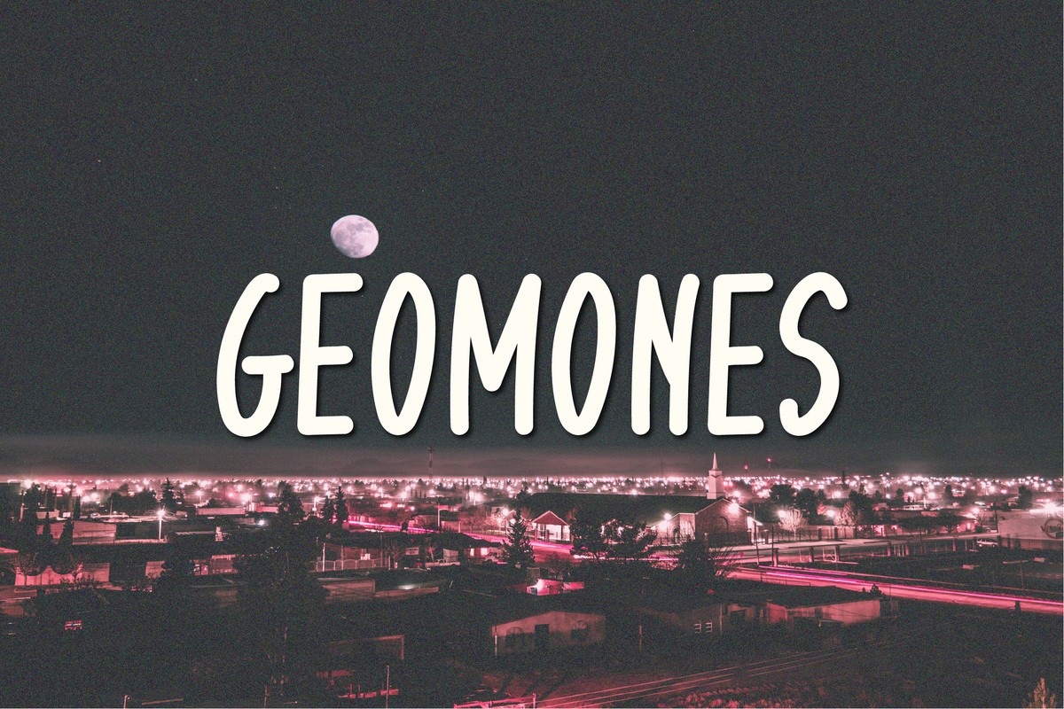 Geomones Font preview