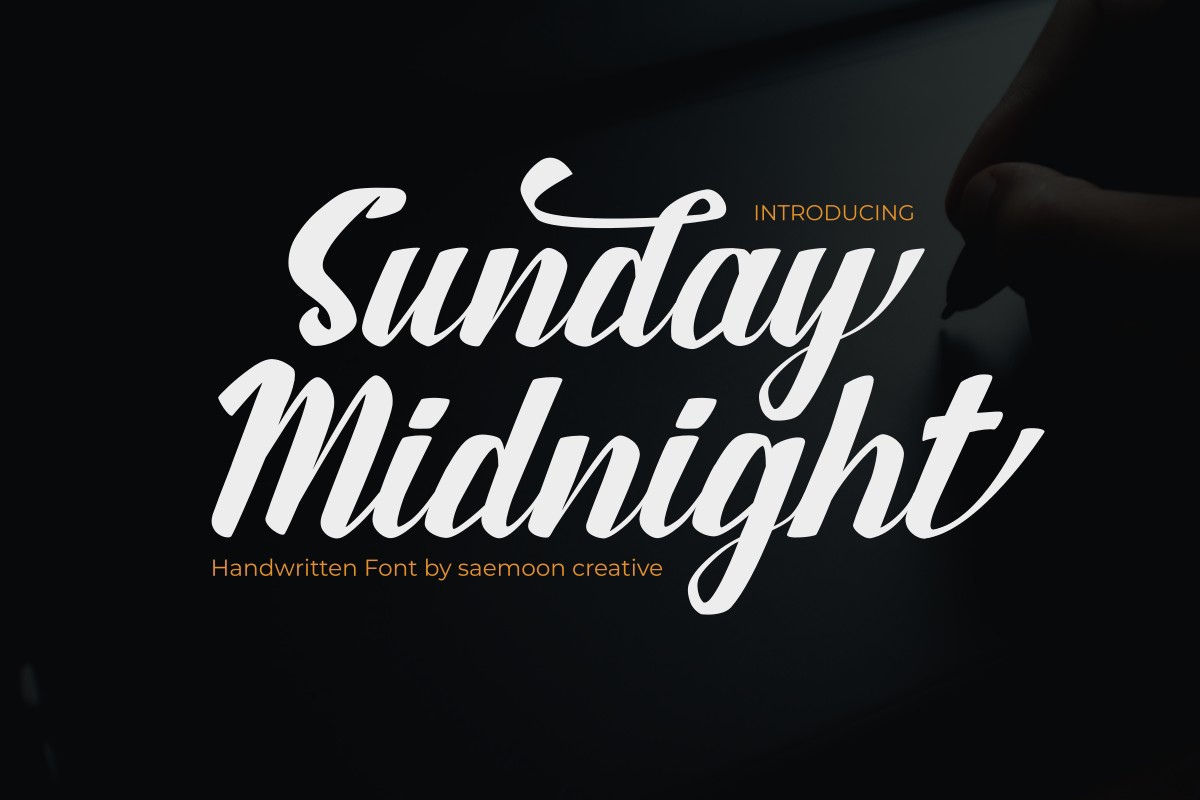 Sunday Midnight Regular Font preview