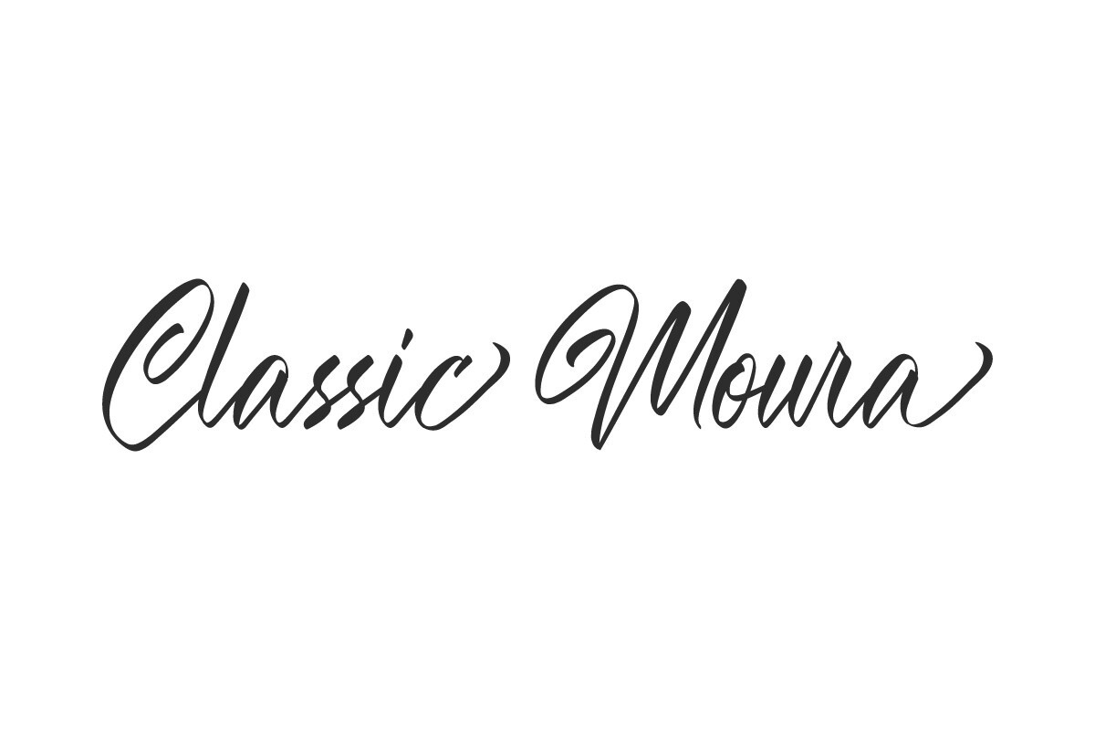 Classic Moura Font preview