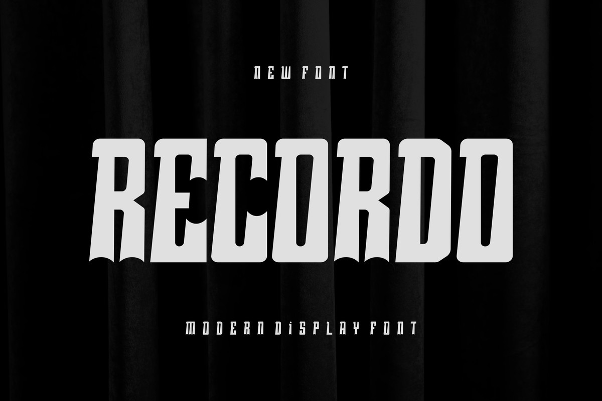 Recordo Regular Font preview